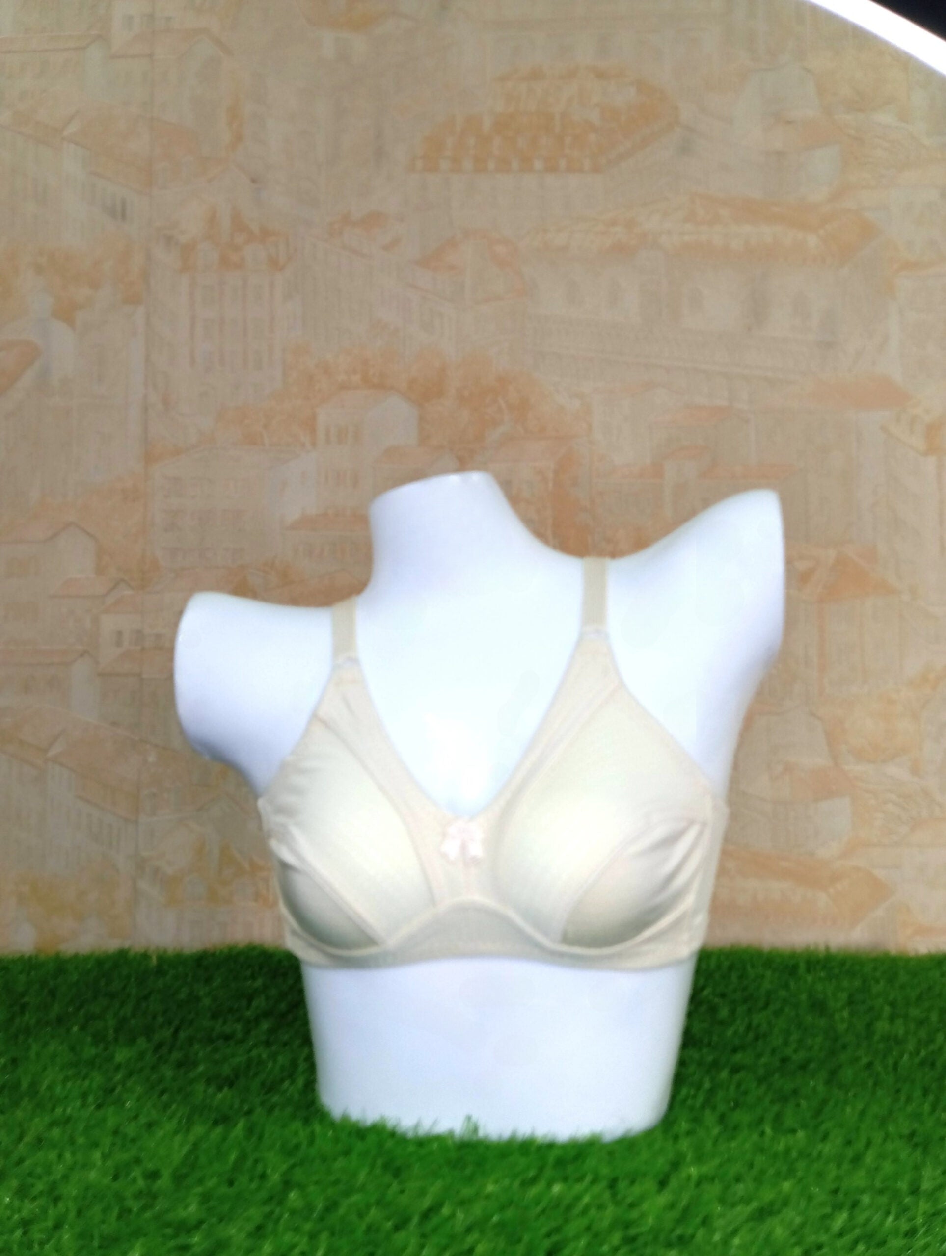 Plain Off White Sexy Non Padded Bra with Full Coverage Support