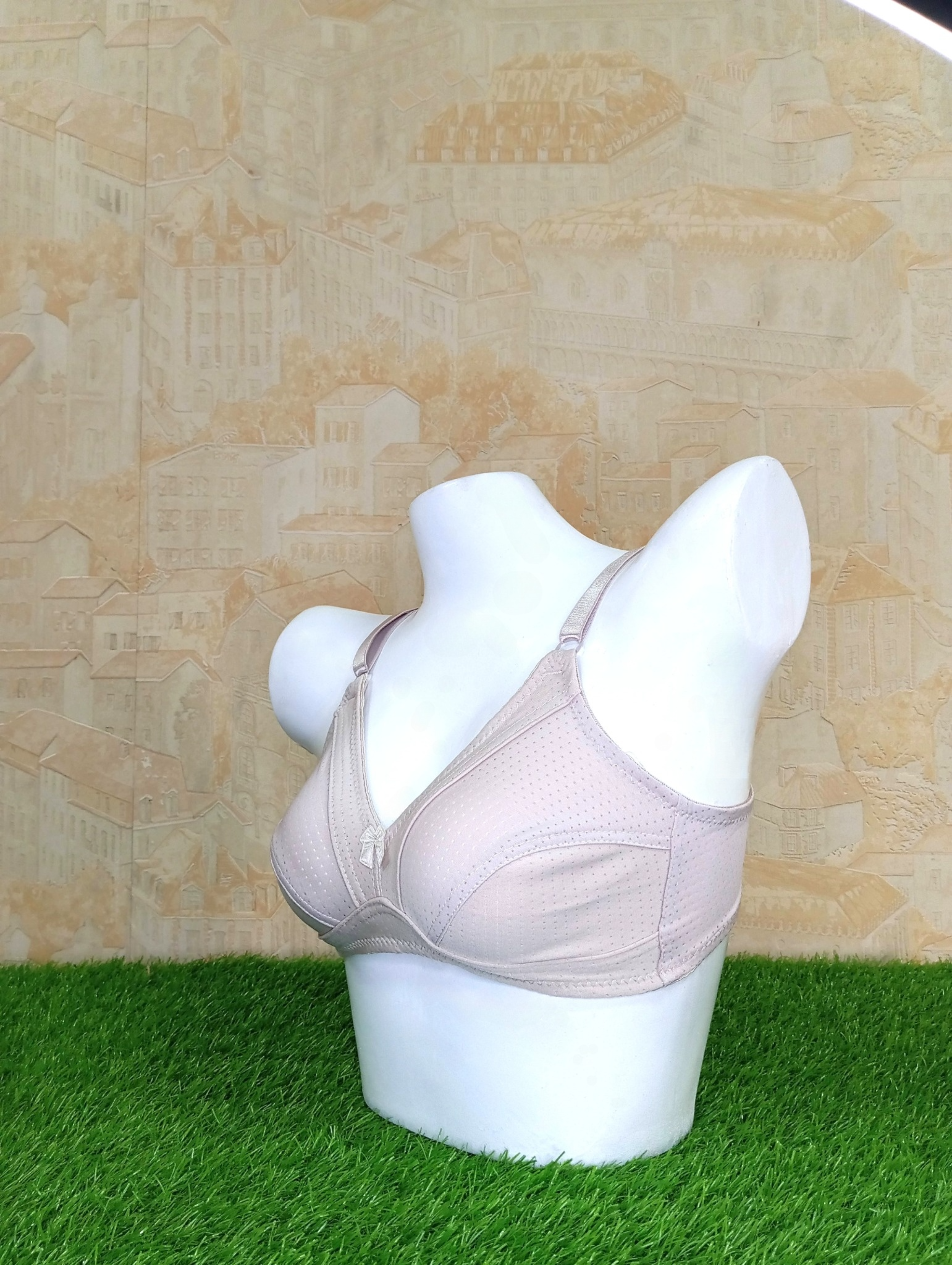 Sleek & Comfortable Plain Sexy Non-Padded Bra Everyday Wear-Right