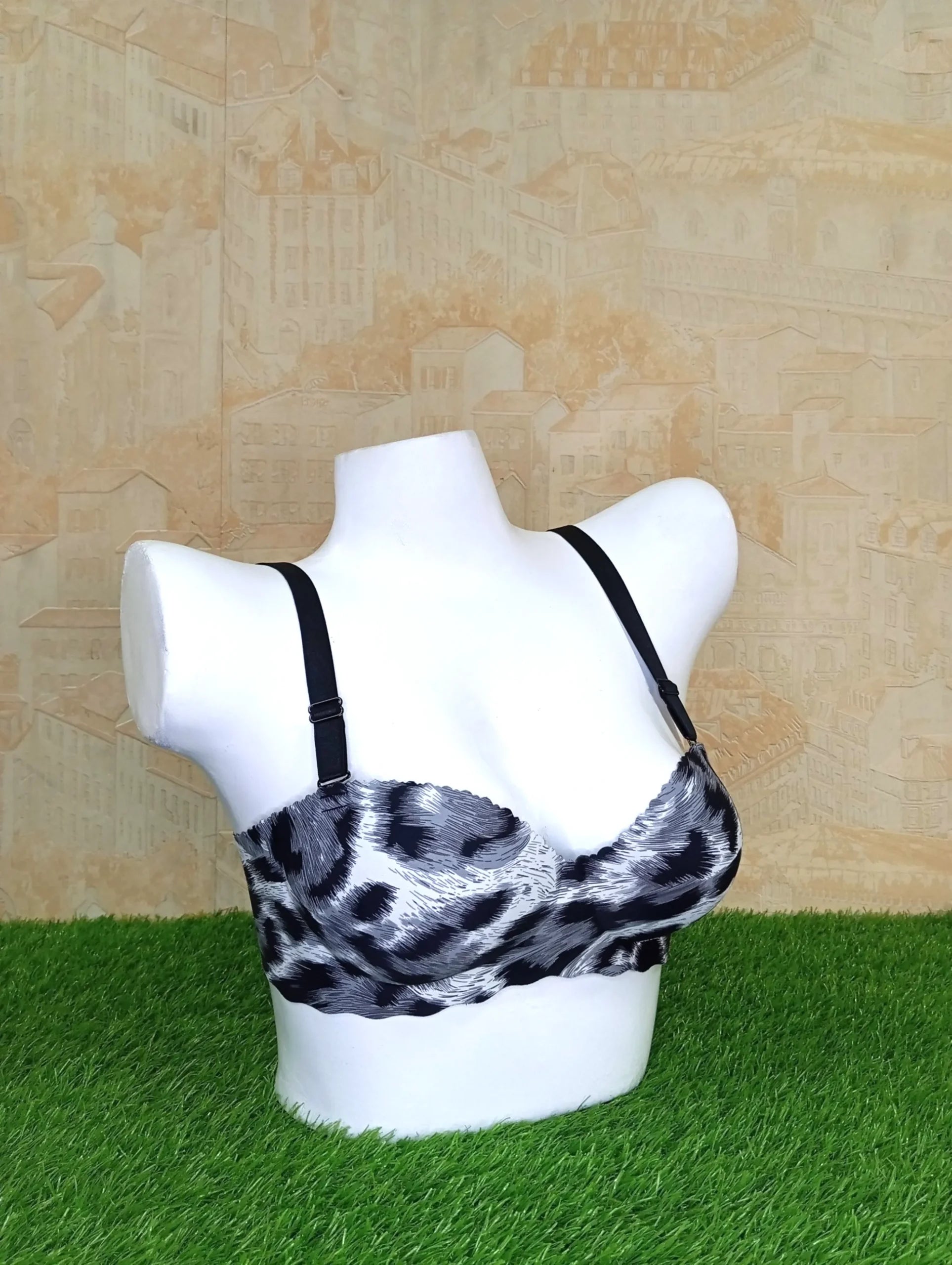 Cheetah Printed Push-Up Padded Versatile Bra Detachable Straps-Left