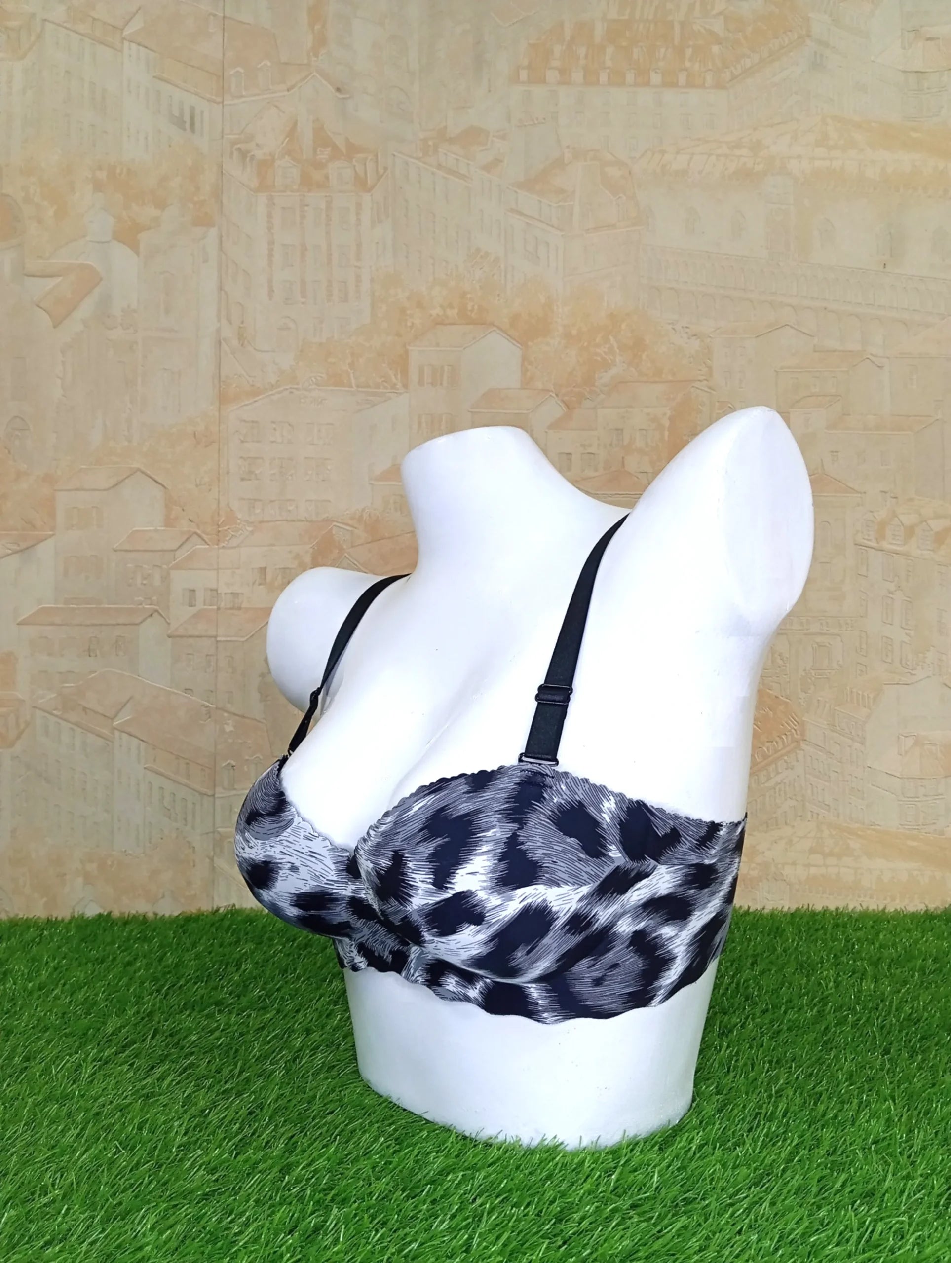 Cheetah Printed Push-Up Padded Versatile Bra Detachable Straps-Right