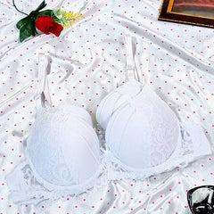 White Padded Bra With Amazing Flower Design